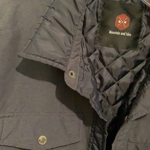 Men’s Mountain and Isles charcoal quilted jacket - Picture 2 of 5